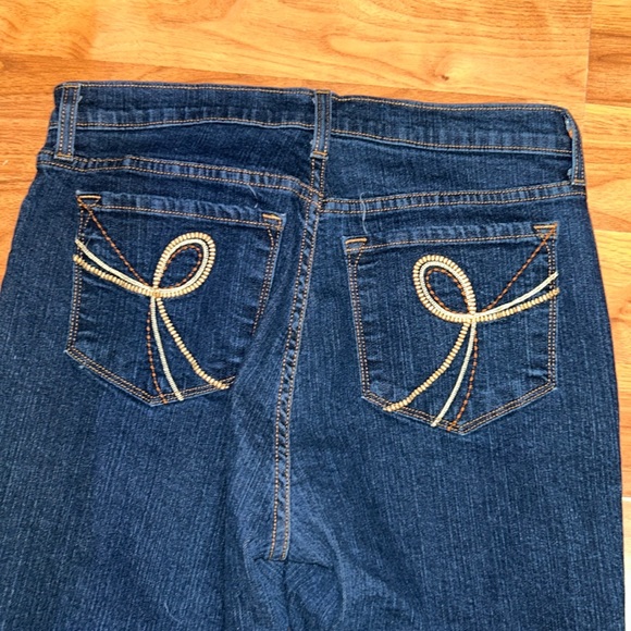 Not Your Daughter’s Jeans - Picture 13 of 14